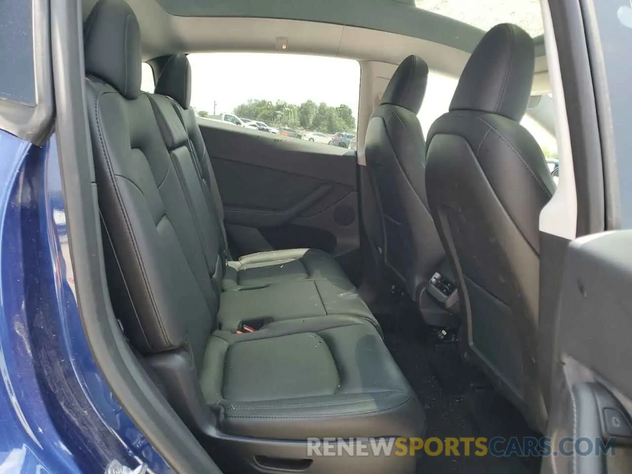 11 fotografías del automóvil dañado 7SAYGAEE6RF196245 TESLA MODEL Y 2024
