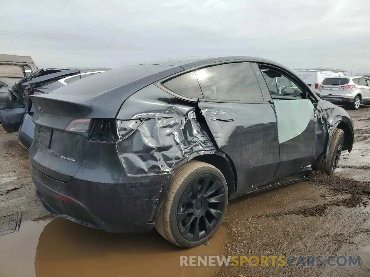 3 fotografías del automóvil dañado 7SAYGAEE7RF043096 TESLA MODEL Y 2024