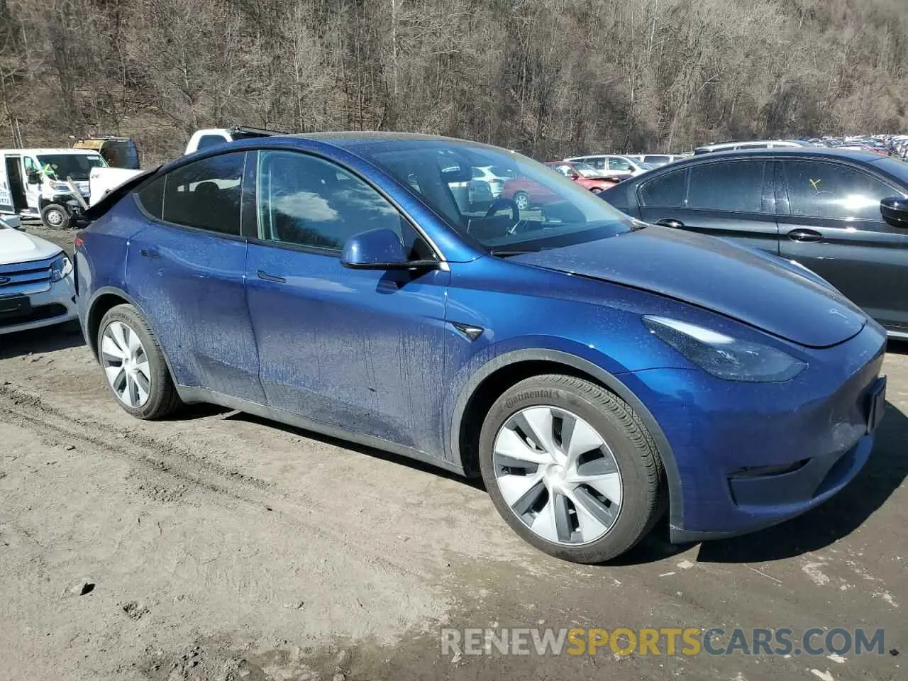 4 fotografías del automóvil dañado 7SAYGAEE7RF063042 TESLA MODEL Y 2024