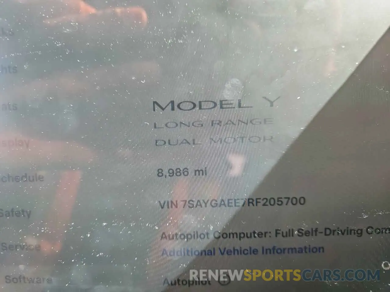 9 fotografías del automóvil dañado 7SAYGAEE7RF205700 TESLA MODEL Y 2024