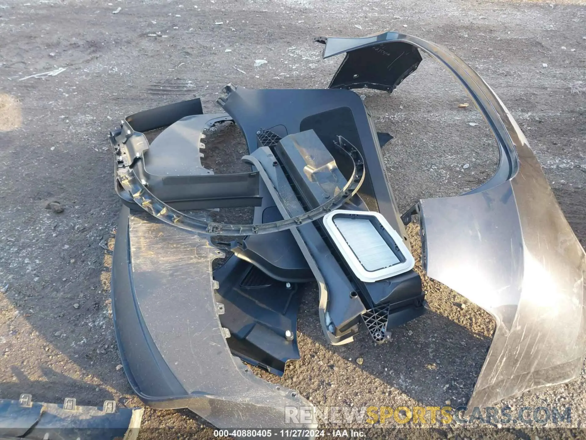 12 fotografías del automóvil dañado 7SAYGAEE8RF063471 TESLA MODEL Y 2024