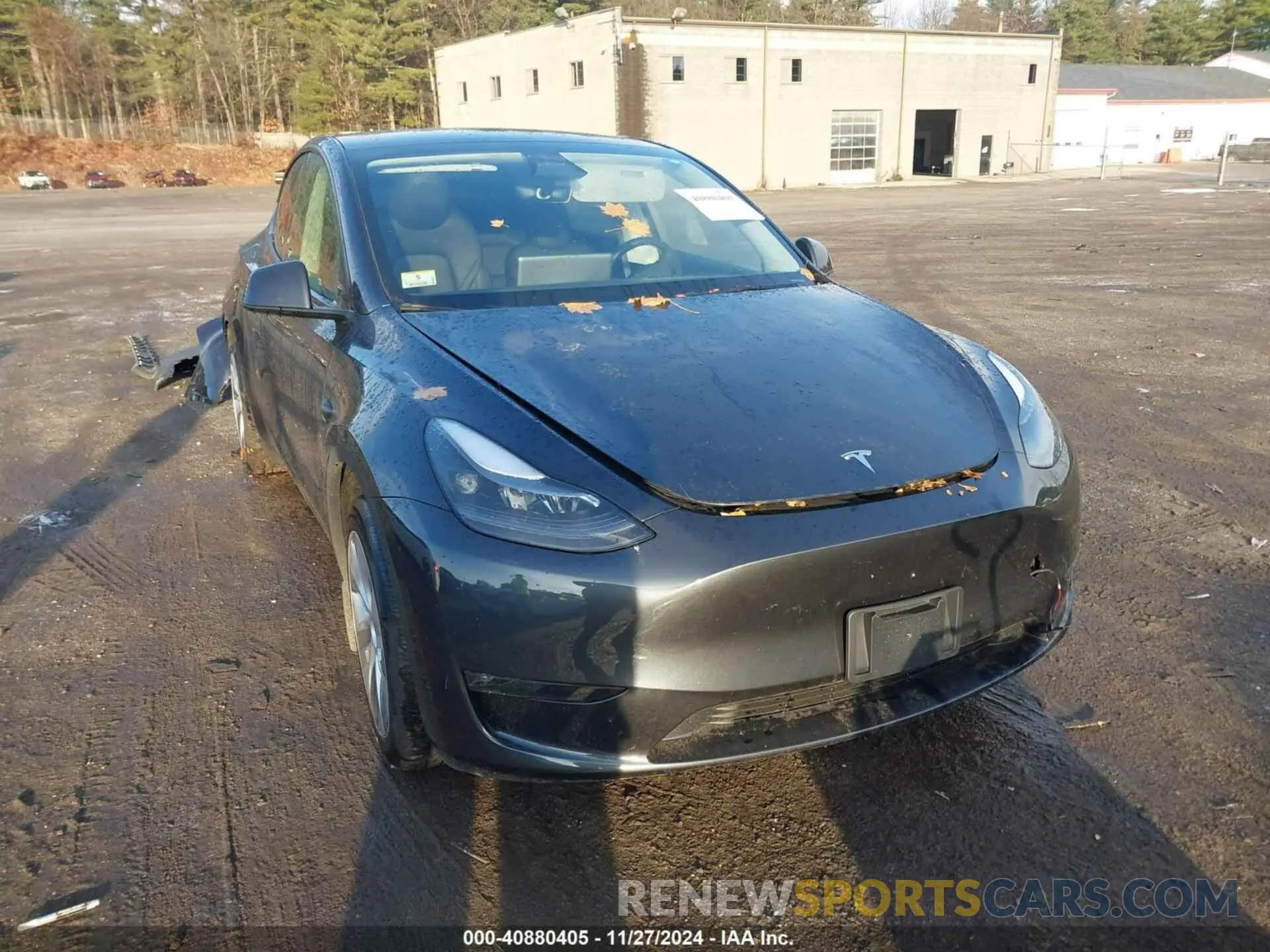 13 fotografías del automóvil dañado 7SAYGAEE8RF063471 TESLA MODEL Y 2024