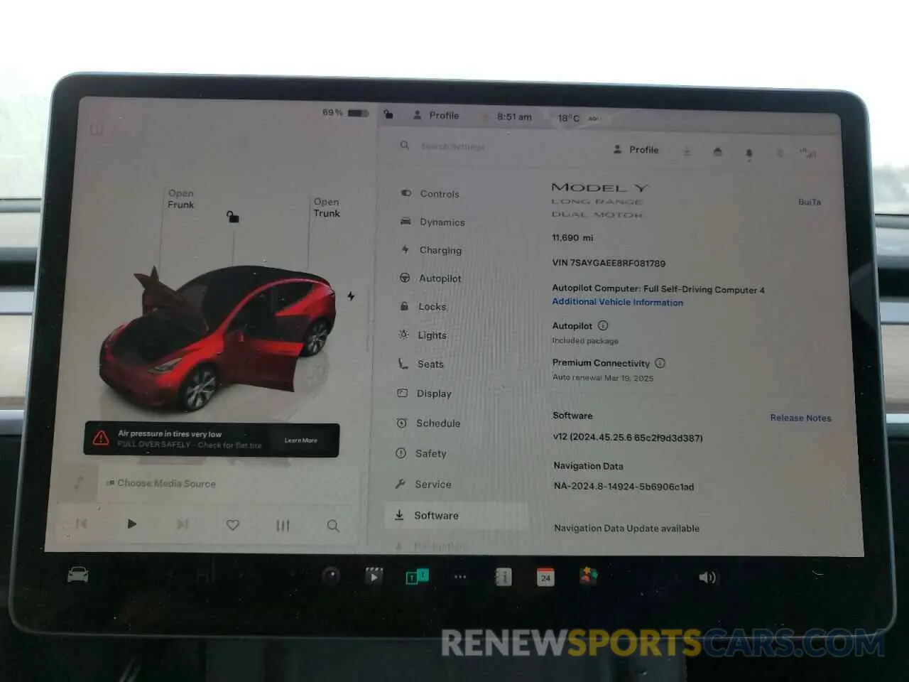 9 fotografías del automóvil dañado 7SAYGAEE8RF081789 TESLA MODEL Y 2024