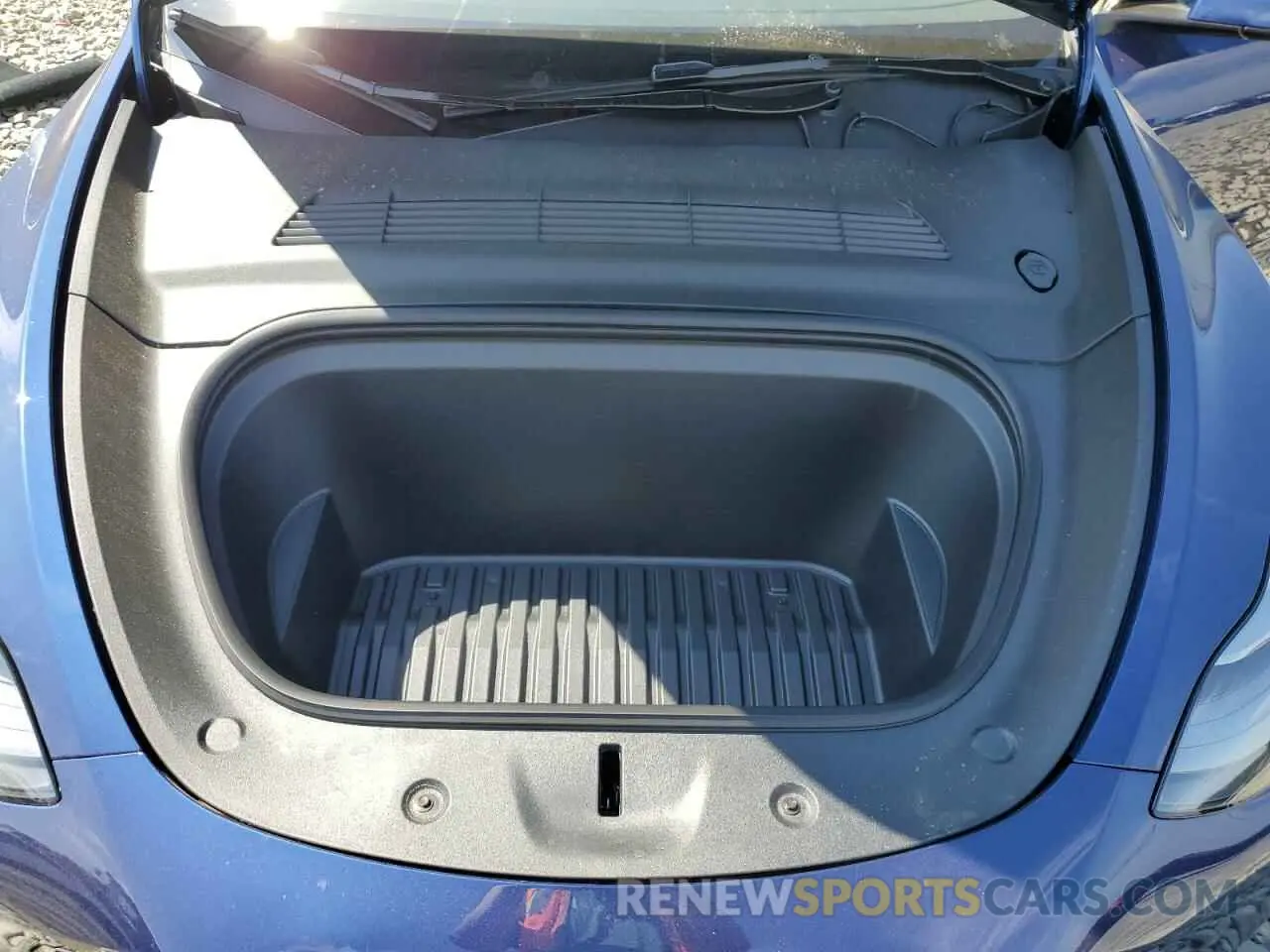 11 fotografías del automóvil dañado 7SAYGAEE9RF072132 TESLA MODEL Y 2024