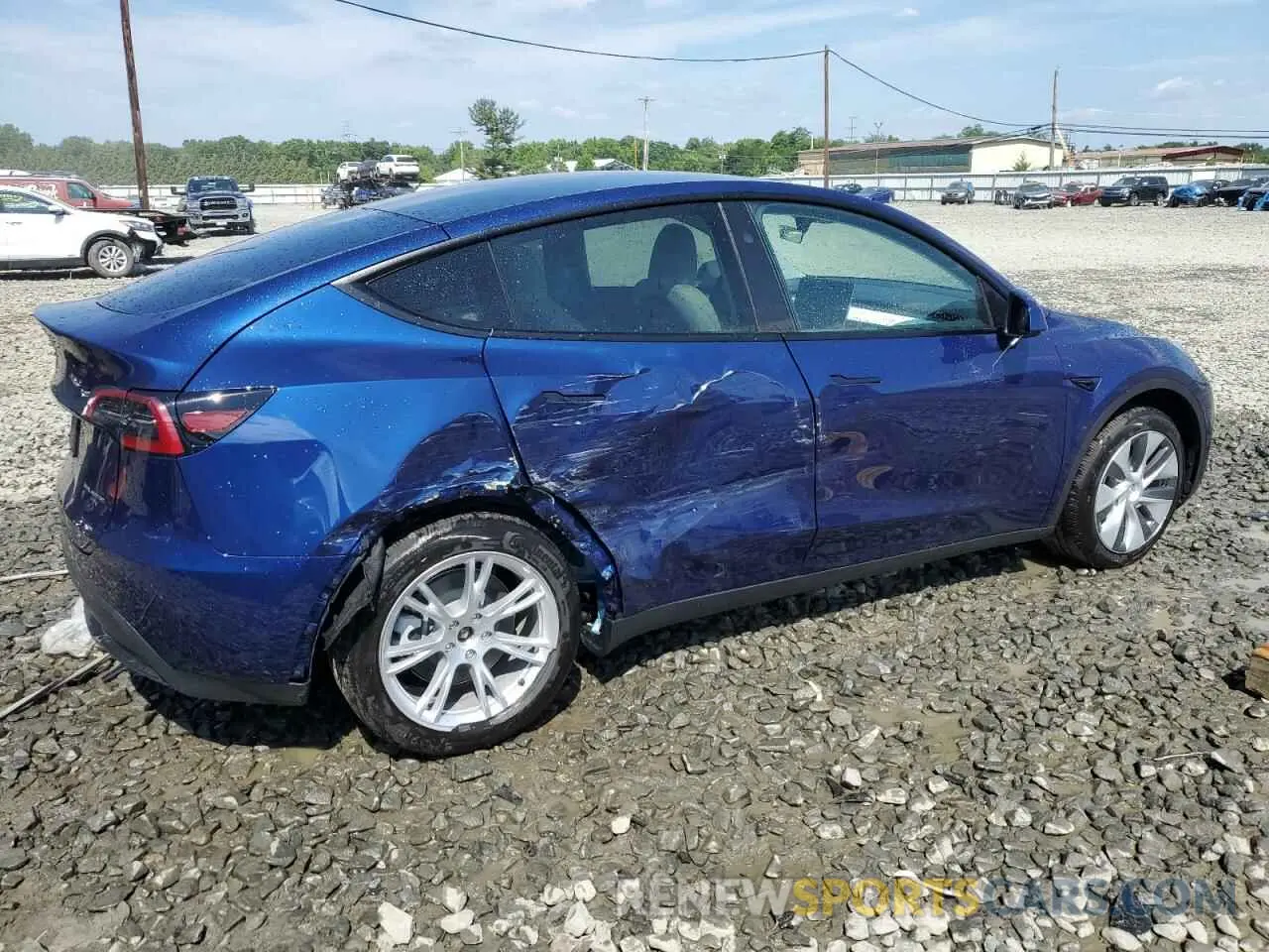 3 fotografías del automóvil dañado 7SAYGAEE9RF072132 TESLA MODEL Y 2024