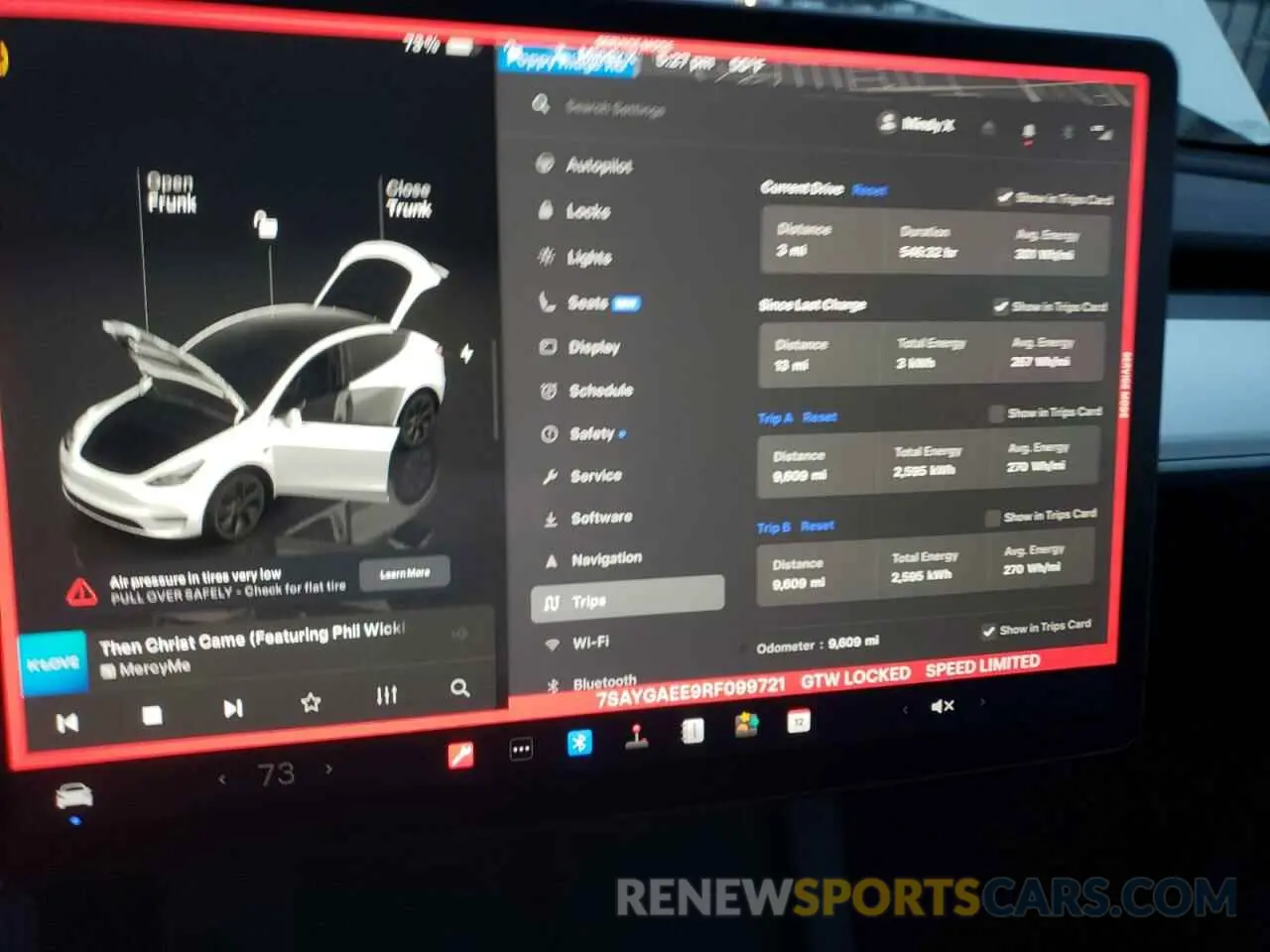 9 fotografías del automóvil dañado 7SAYGAEE9RF099721 TESLA MODEL Y 2024