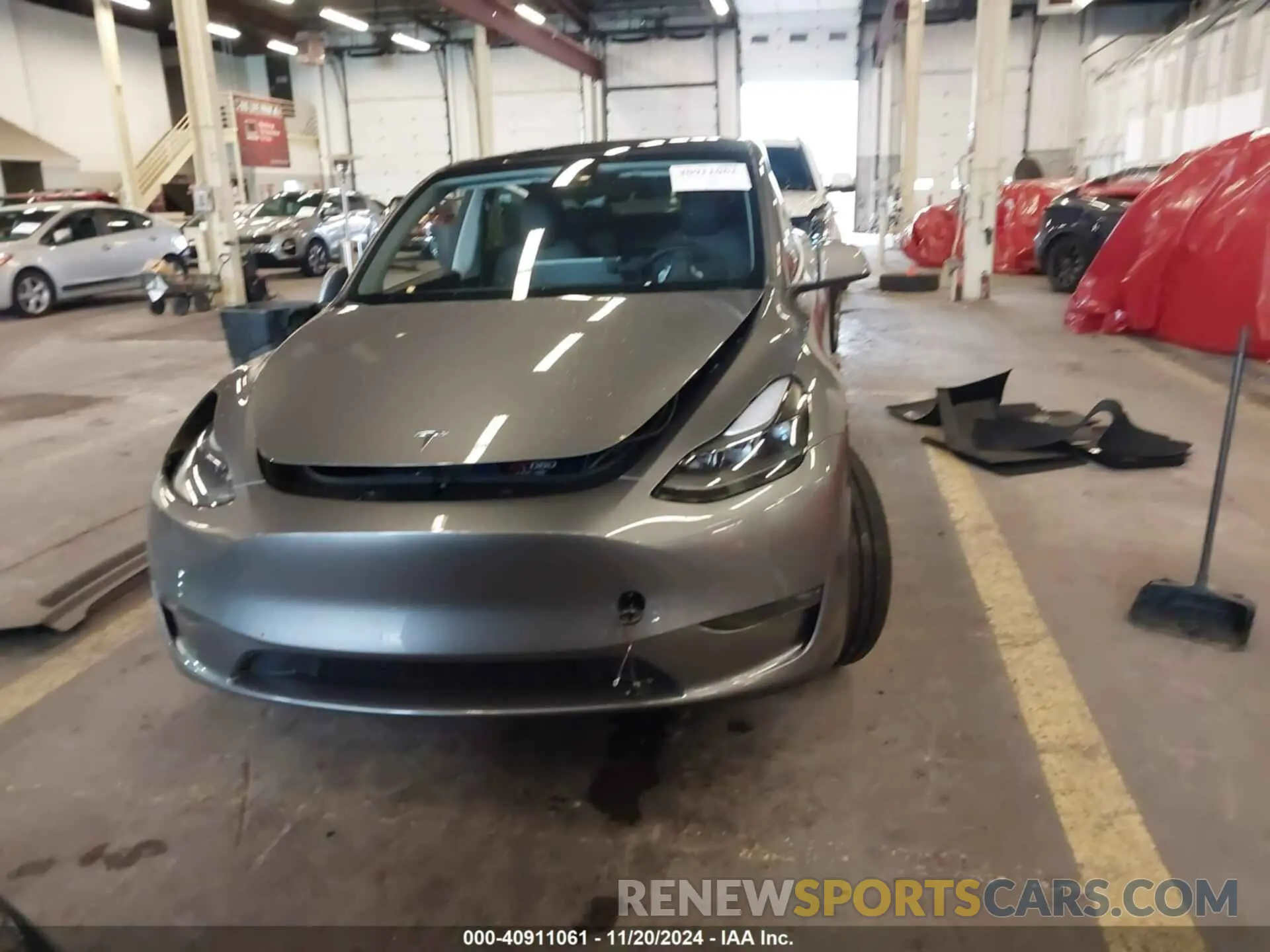 12 fotografías del automóvil dañado 7SAYGAEEXRF170814 TESLA MODEL Y 2024