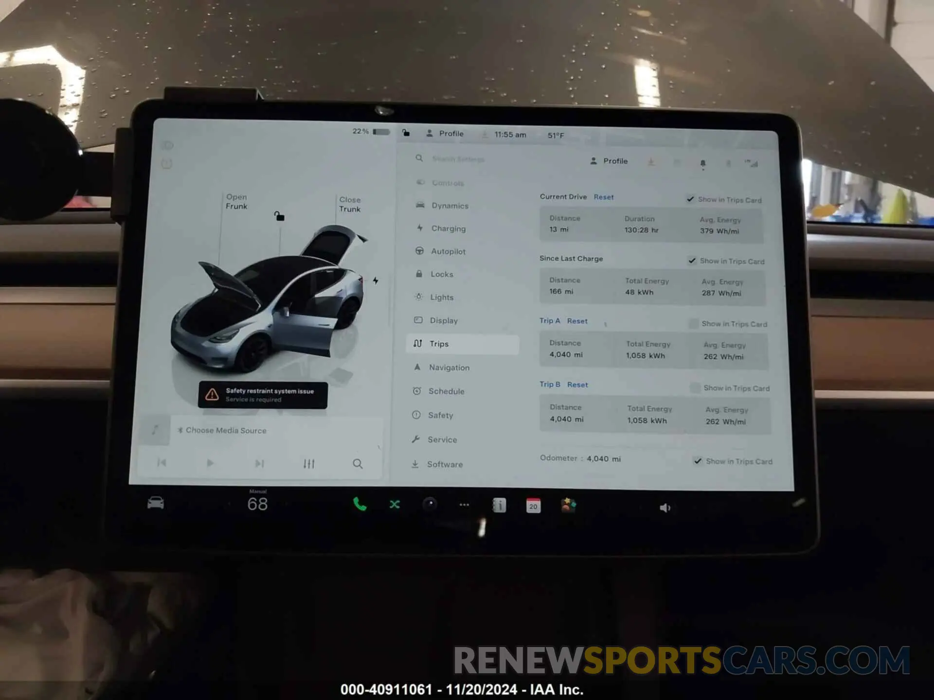 7 fotografías del automóvil dañado 7SAYGAEEXRF170814 TESLA MODEL Y 2024