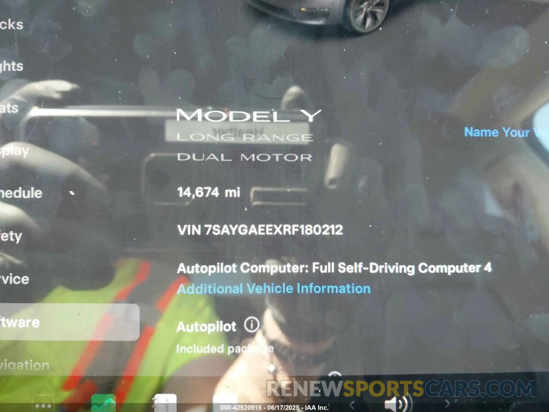 7 fotografías del automóvil dañado 7SAYGAEEXRF180212 TESLA MODEL Y 2024