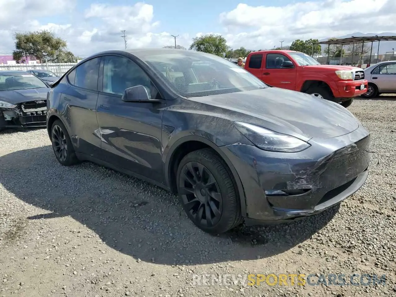 4 fotografías del automóvil dañado 7SAYGAEEXRF988799 TESLA MODEL Y 2024