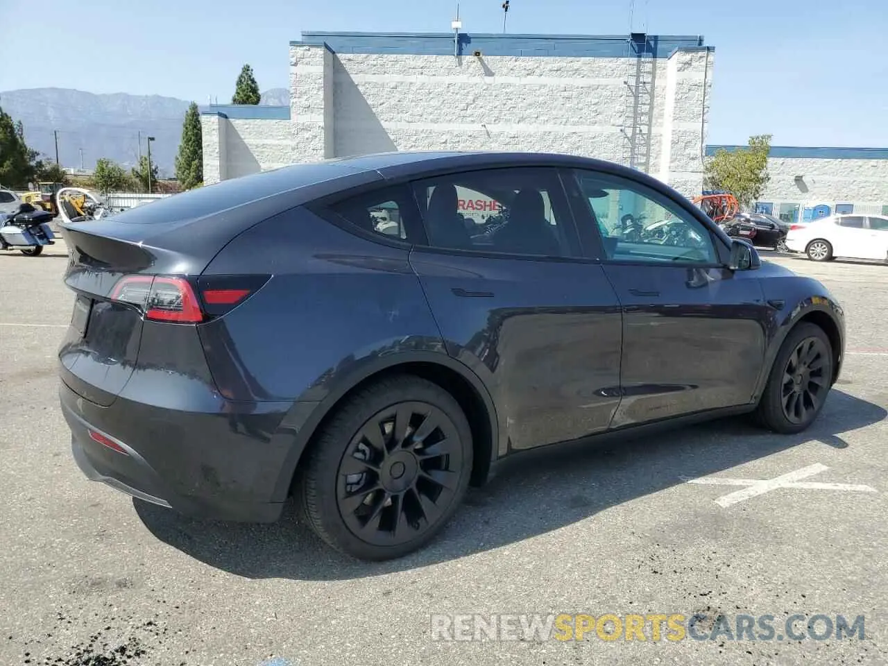 3 fotografías del automóvil dañado 7SAYGDED0RF119721 TESLA MODEL Y 2024