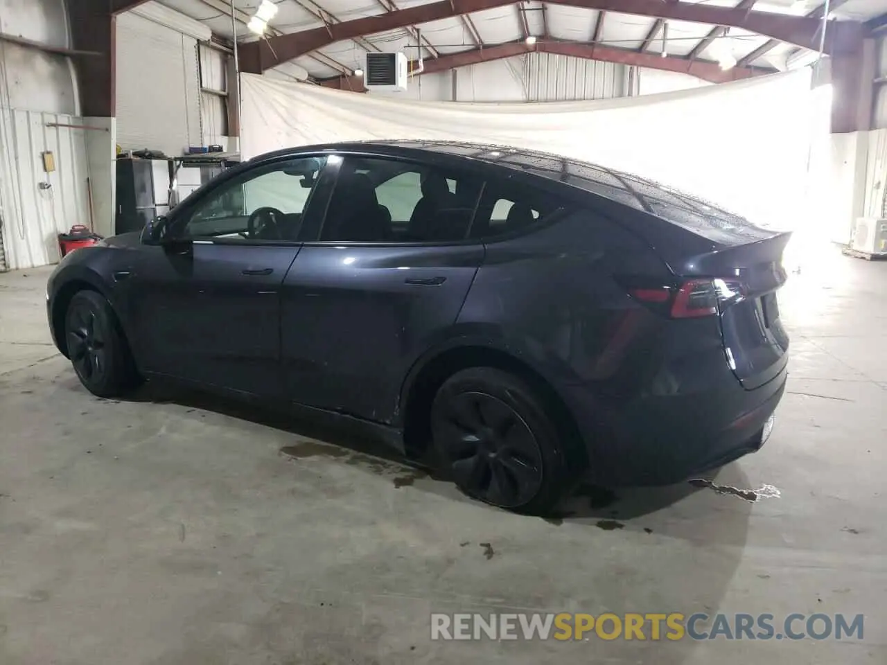 2 fotografías del automóvil dañado 7SAYGDED1RA307161 TESLA MODEL Y 2024