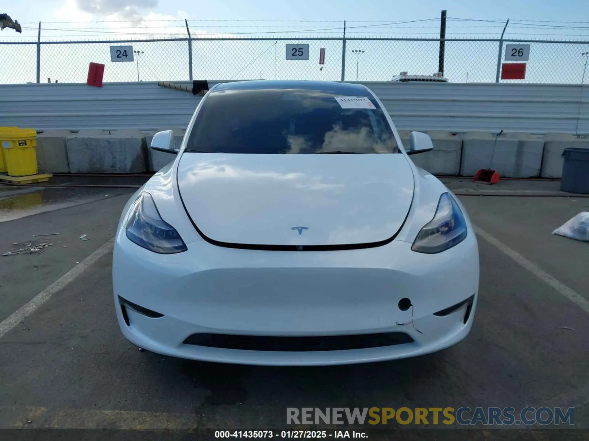 12 fotografías del automóvil dañado 7SAYGDED1RF004738 TESLA MODEL Y 2024