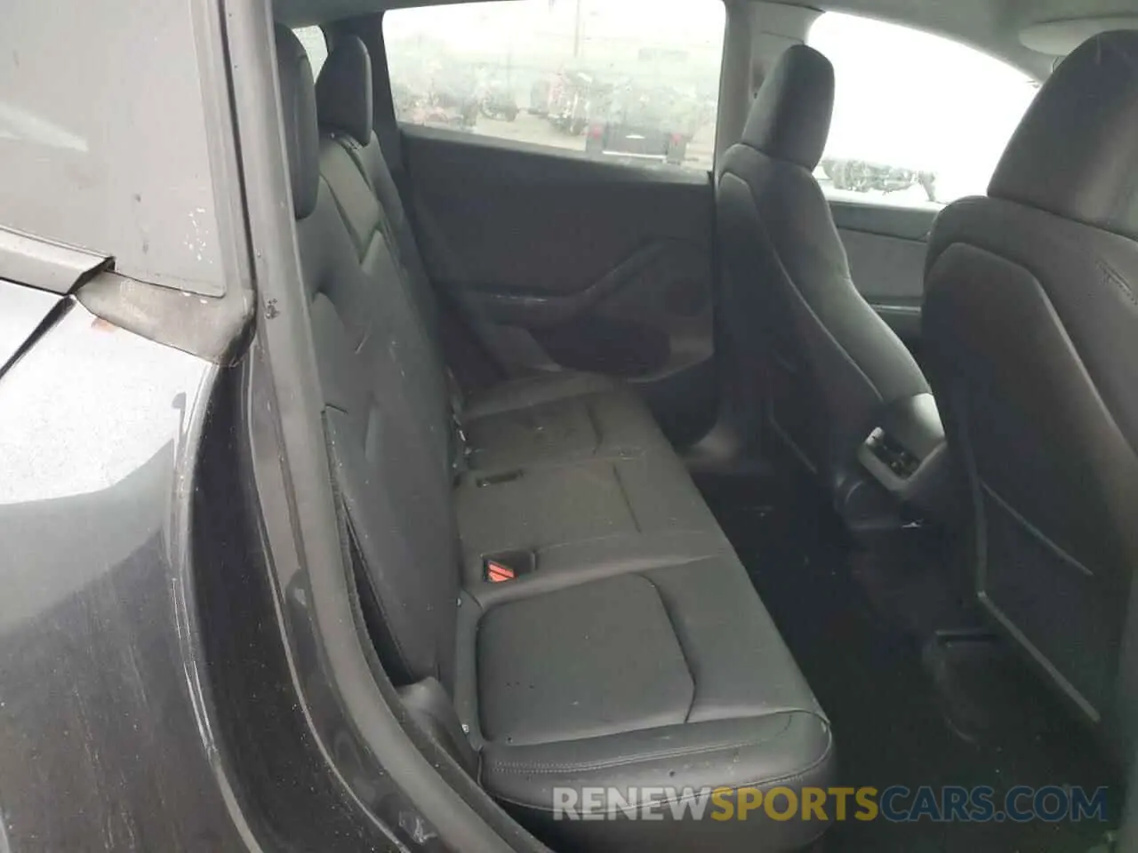 11 fotografías del automóvil dañado 7SAYGDED1RF098054 TESLA MODEL Y 2024