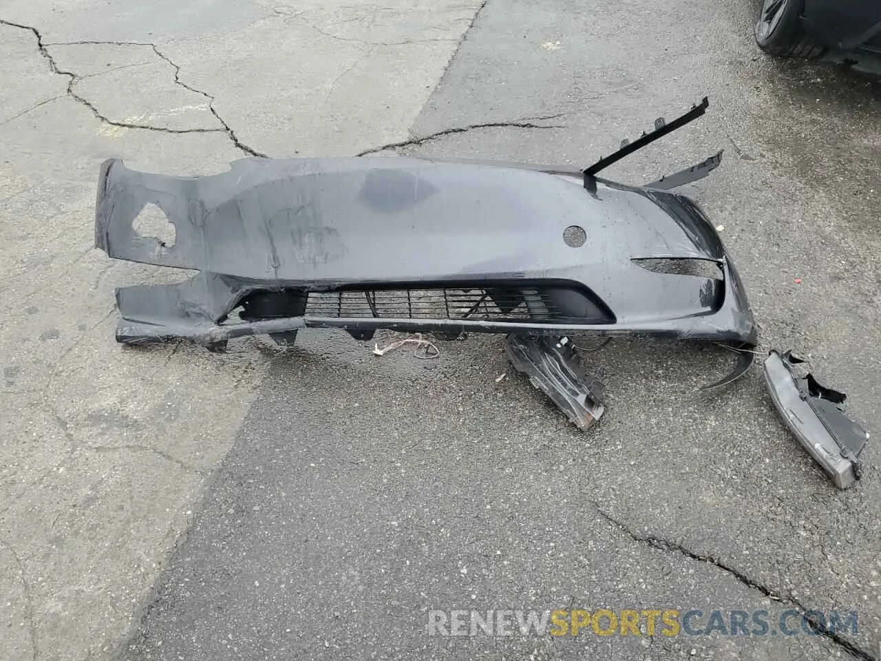 14 fotografías del automóvil dañado 7SAYGDED1RF098054 TESLA MODEL Y 2024