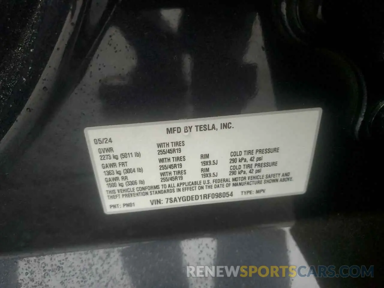 15 fotografías del automóvil dañado 7SAYGDED1RF098054 TESLA MODEL Y 2024