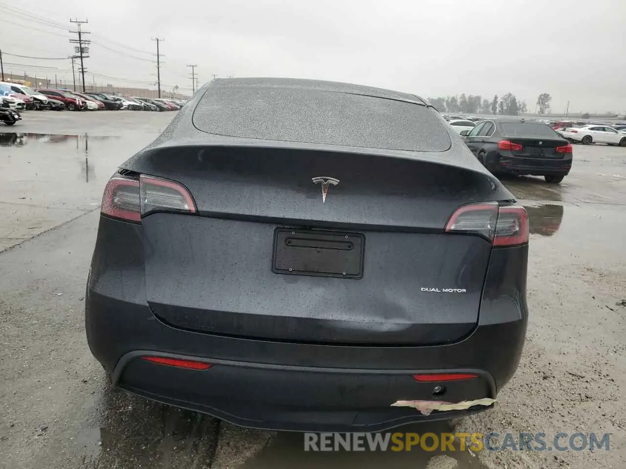 6 fotografías del automóvil dañado 7SAYGDED1RF098054 TESLA MODEL Y 2024