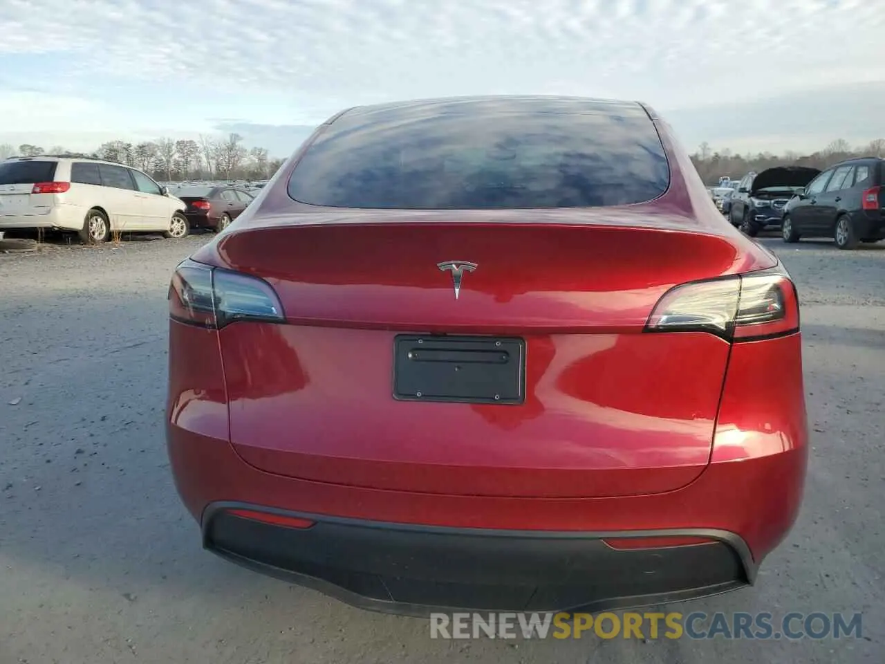 6 fotografías del automóvil dañado 7SAYGDED1RF132705 TESLA MODEL Y 2024