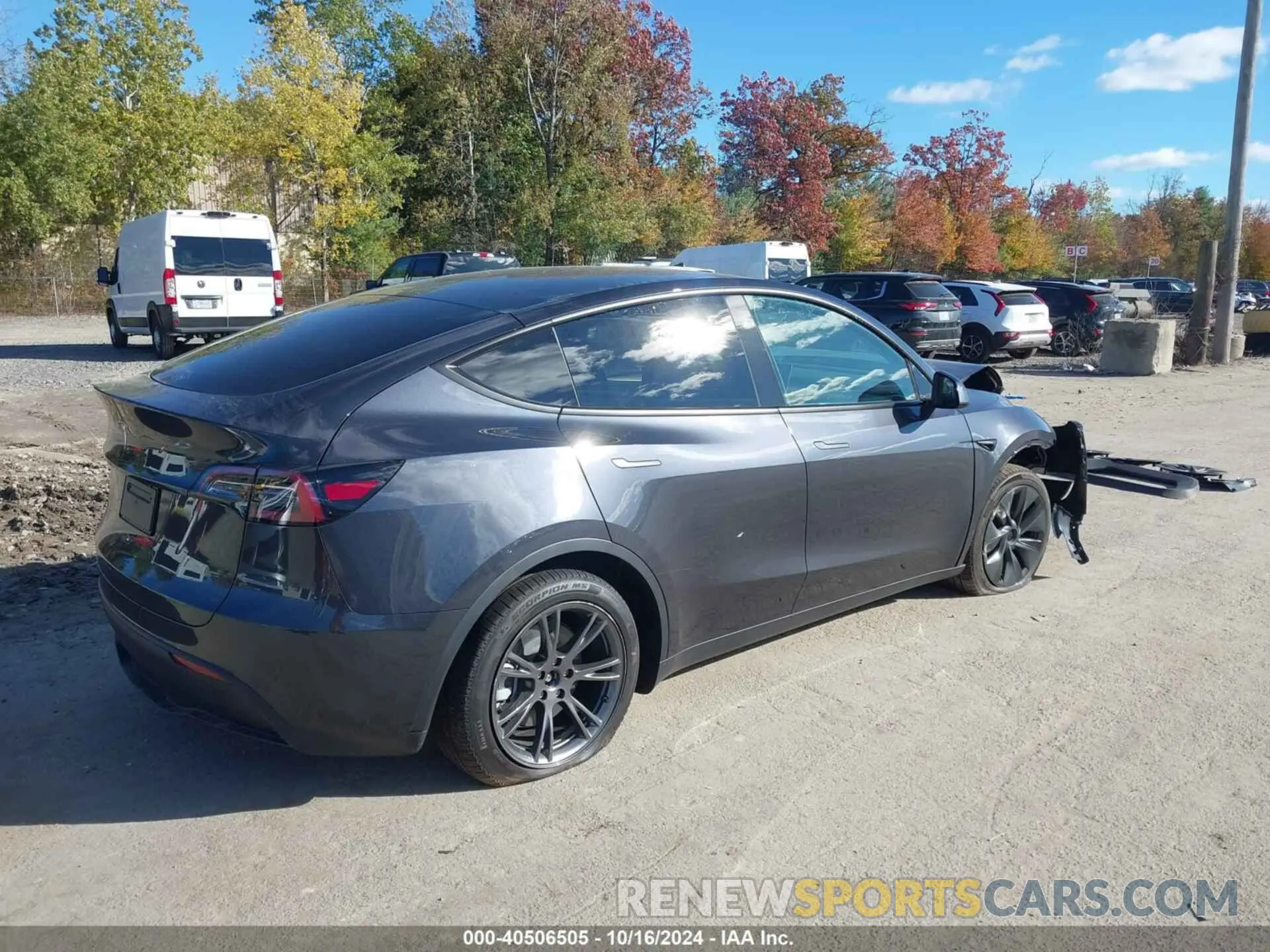 4 fotografías del automóvil dañado 7SAYGDED1RF193617 TESLA MODEL Y 2024