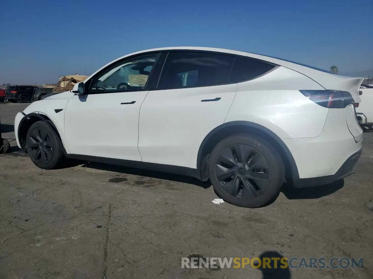 2 fotografías del automóvil dañado 7SAYGDED1RF212974 TESLA MODEL Y 2024