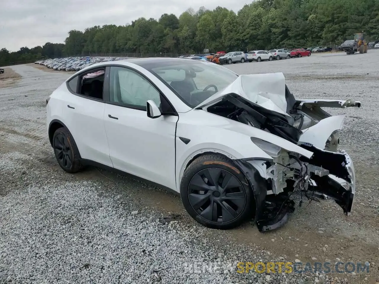 4 fotografías del automóvil dañado 7SAYGDED2RA301448 TESLA MODEL Y 2024