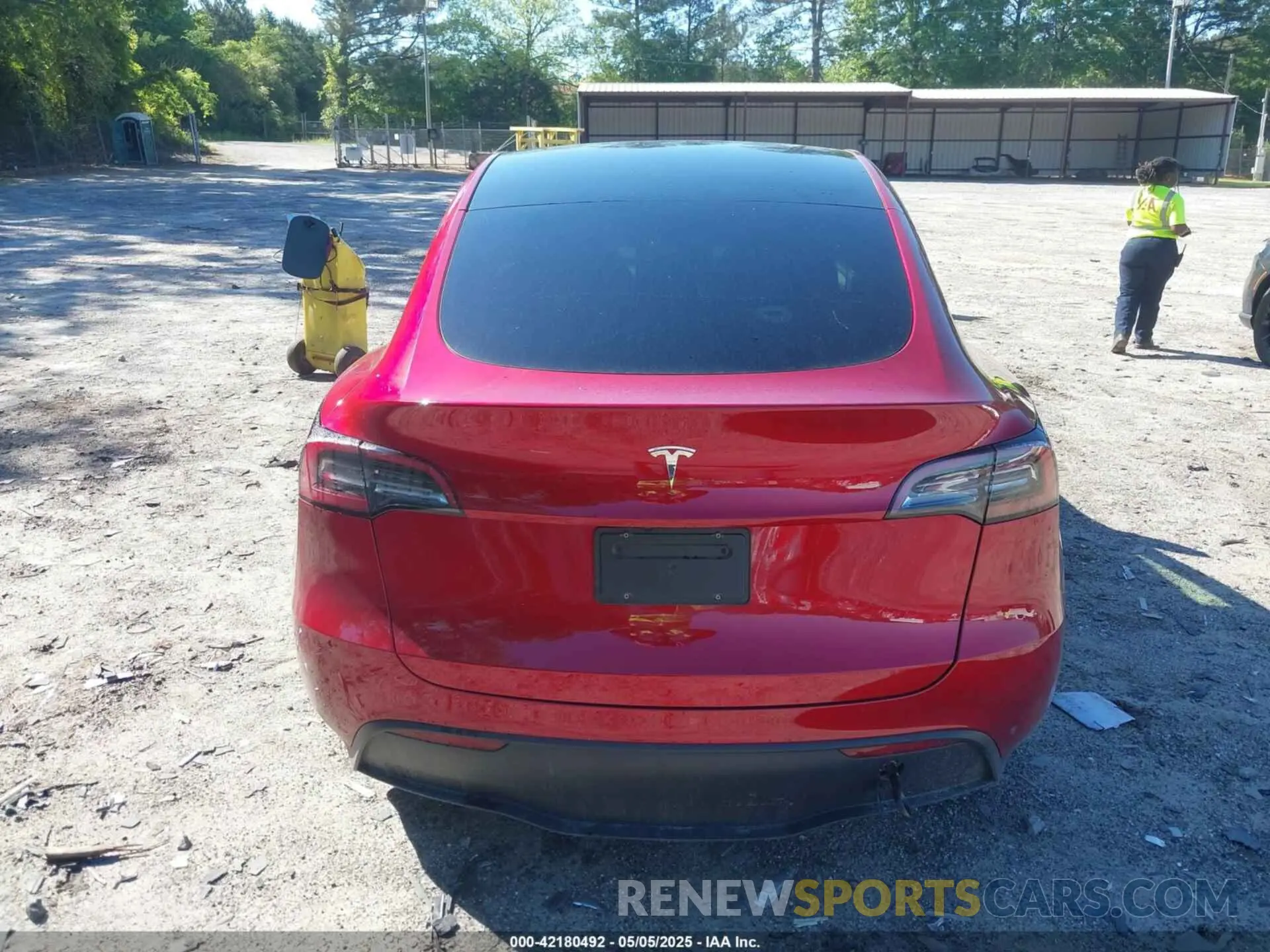 16 fotografías del automóvil dañado 7SAYGDED2RA325538 TESLA MODEL Y 2024