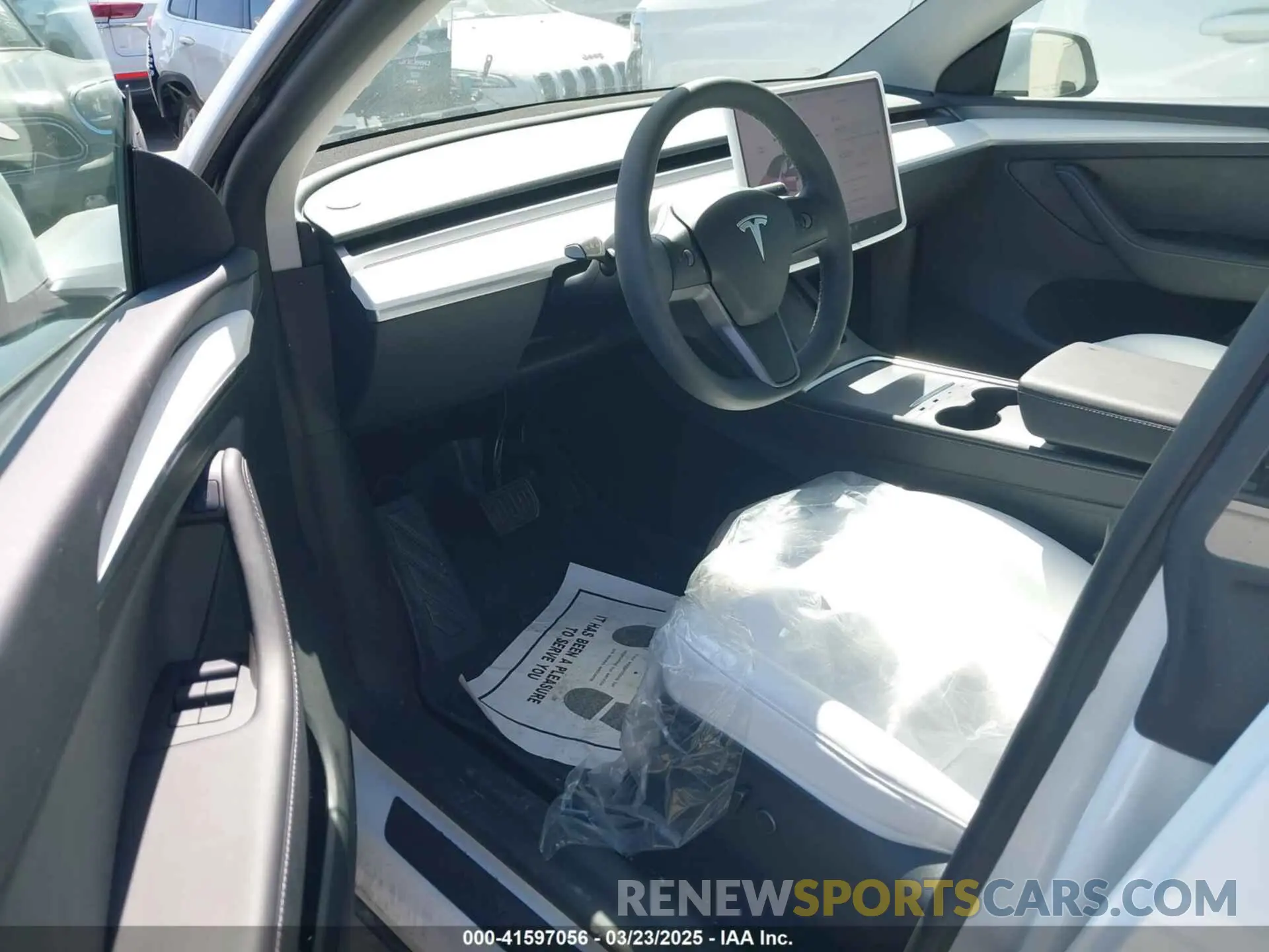 21 fotografías del automóvil dañado 7SAYGDED2RF017448 TESLA MODEL Y 2024