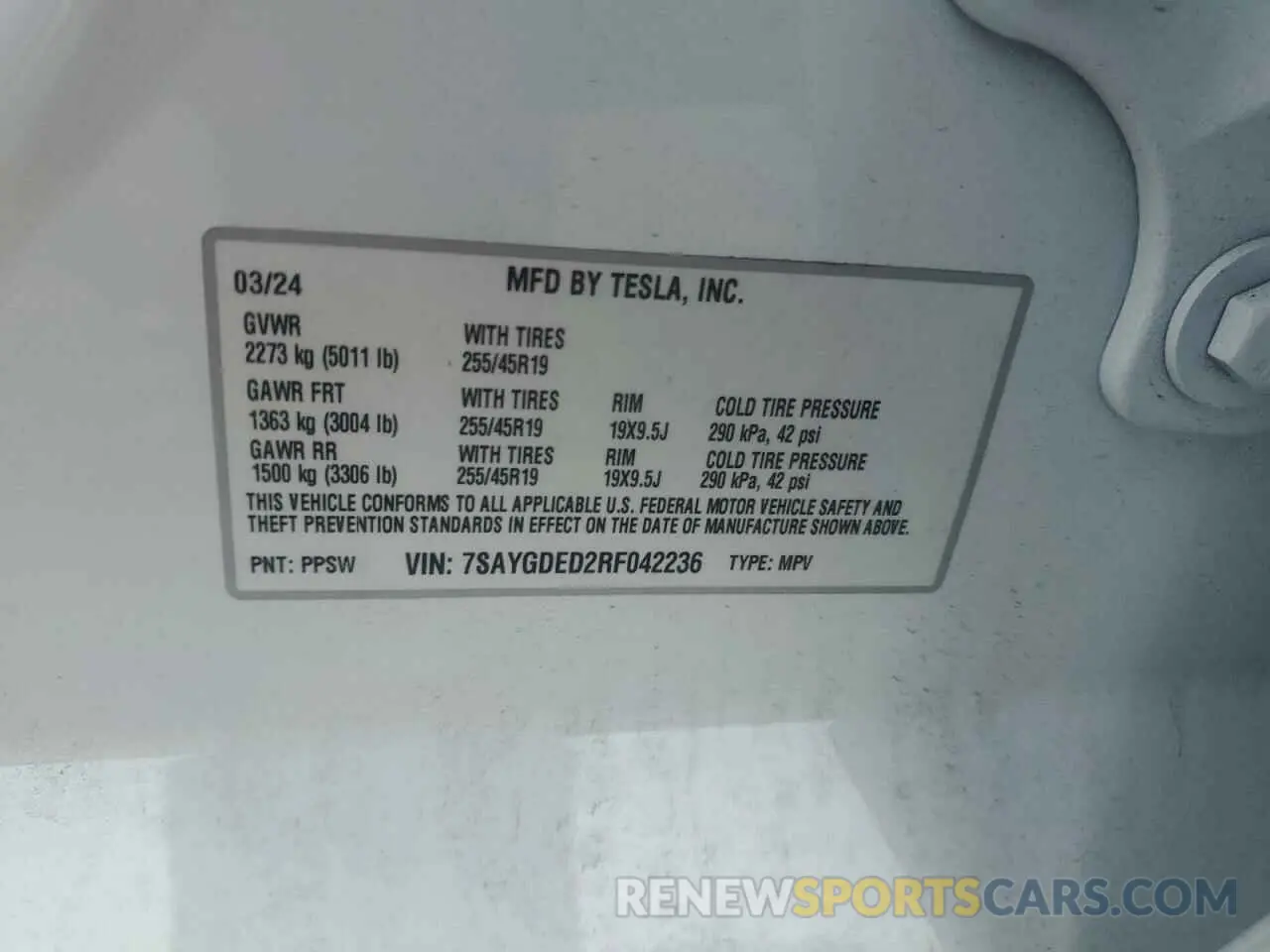 12 fotografías del automóvil dañado 7SAYGDED2RF042236 TESLA MODEL Y 2024