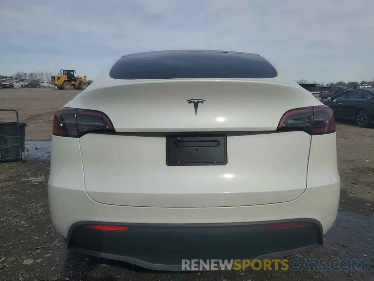 6 fotografías del automóvil dañado 7SAYGDED2RF042236 TESLA MODEL Y 2024