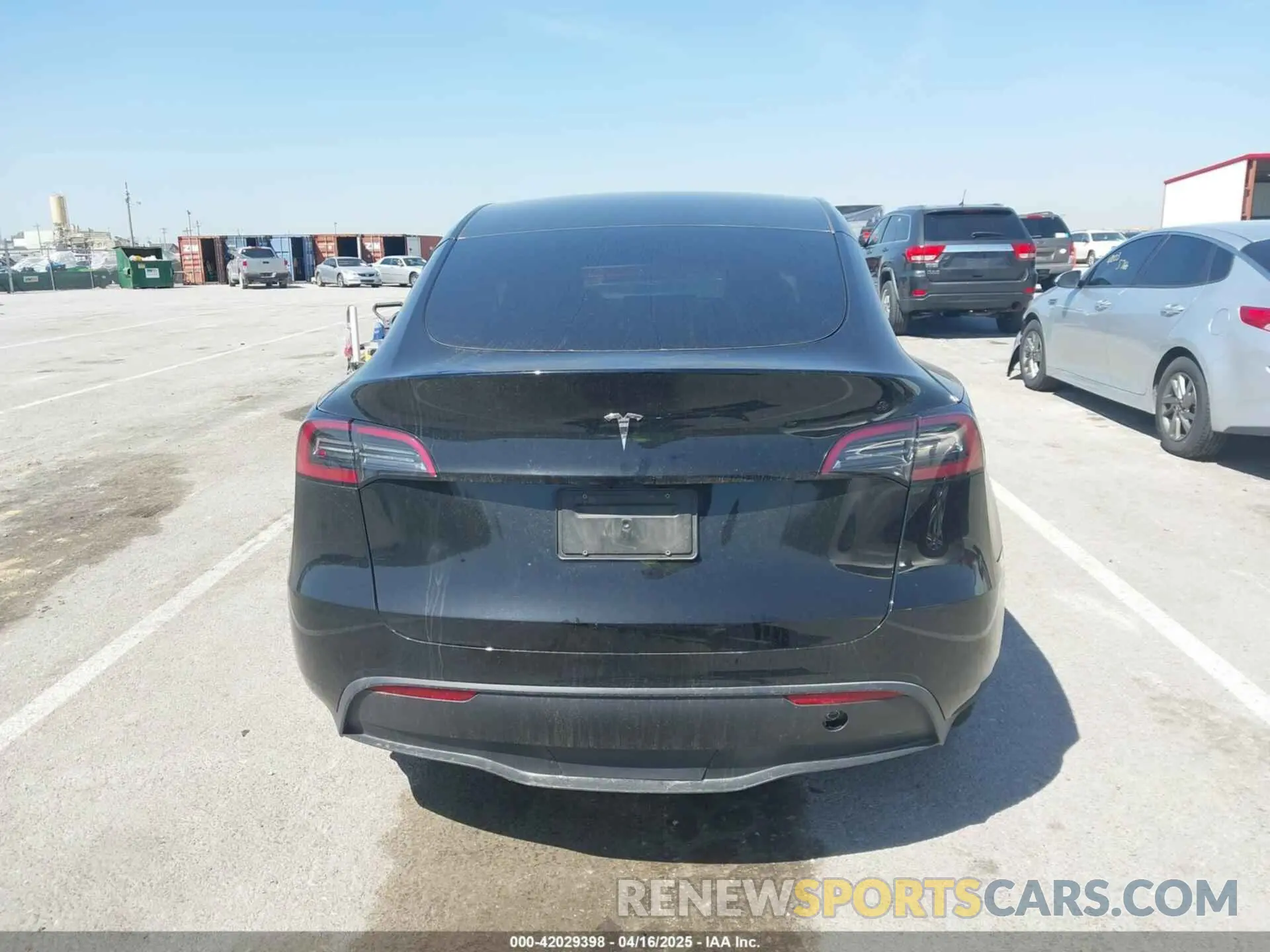 17 fotografías del automóvil dañado 7SAYGDED2RF089105 TESLA MODEL Y 2024