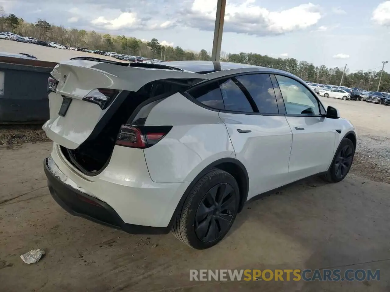 3 fotografías del automóvil dañado 7SAYGDED2RF097382 TESLA MODEL Y 2024