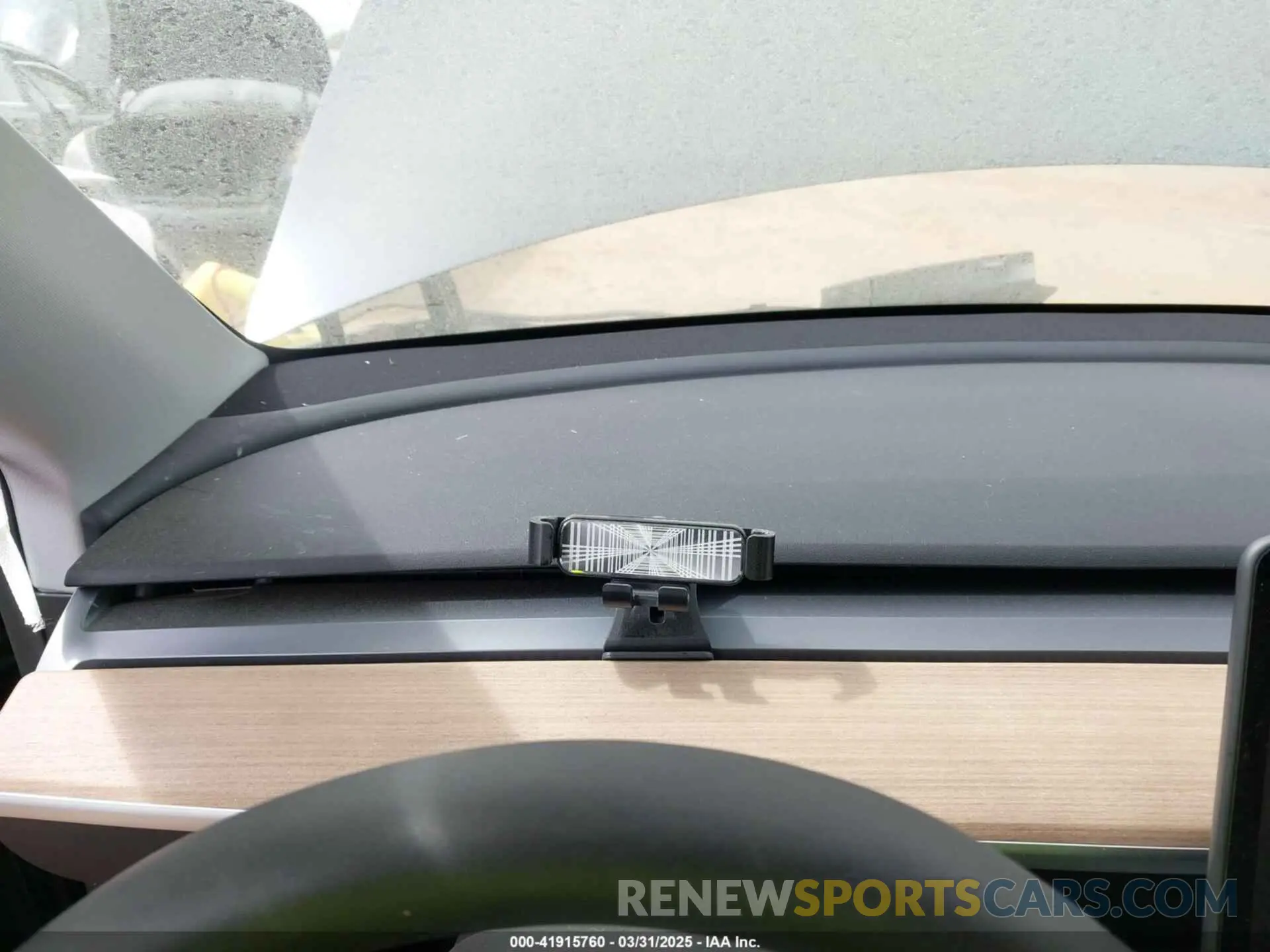 7 fotografías del automóvil dañado 7SAYGDED3RA303113 TESLA MODEL Y 2024