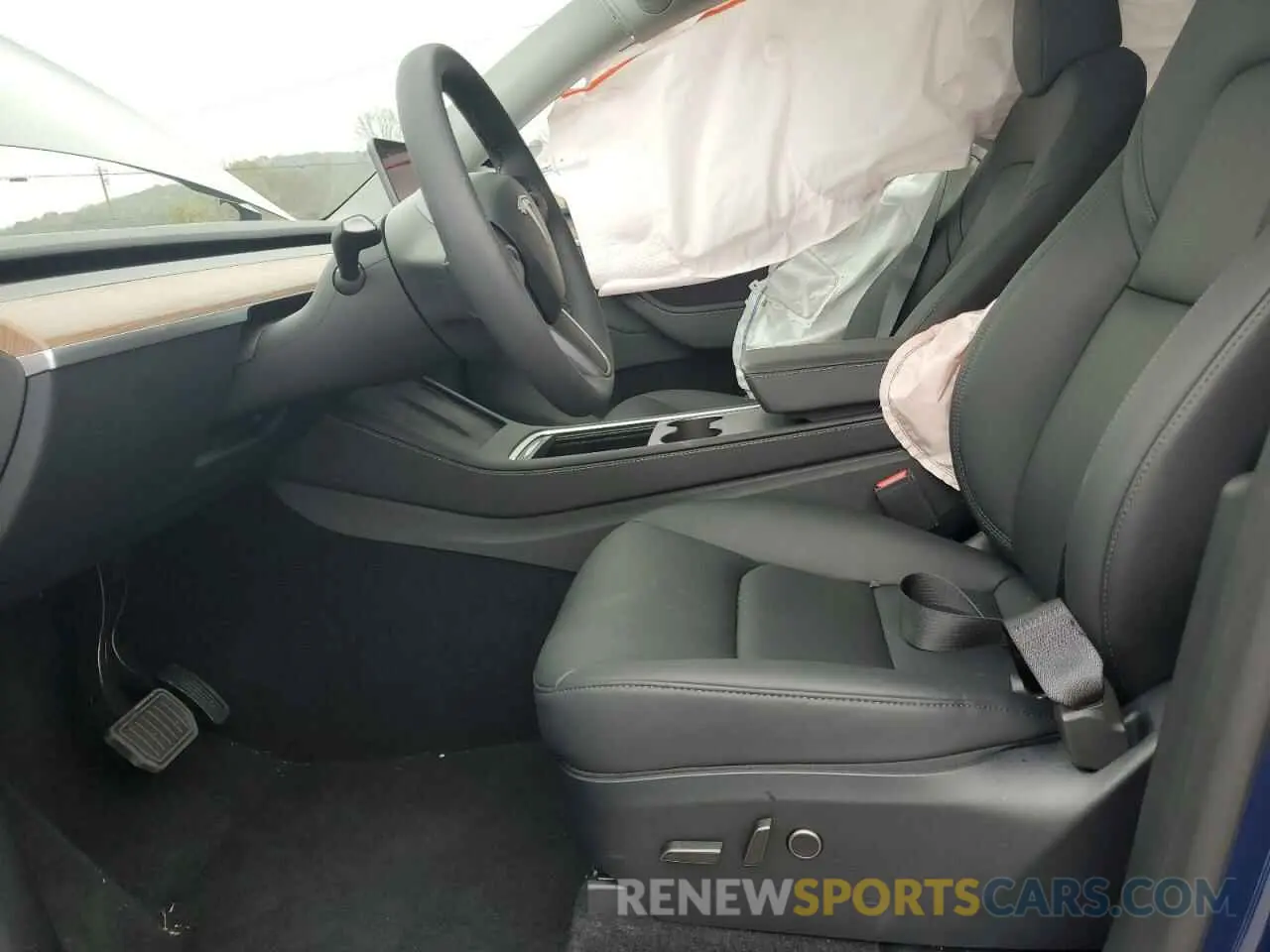 7 fotografías del automóvil dañado 7SAYGDED3RA326178 TESLA MODEL Y 2024