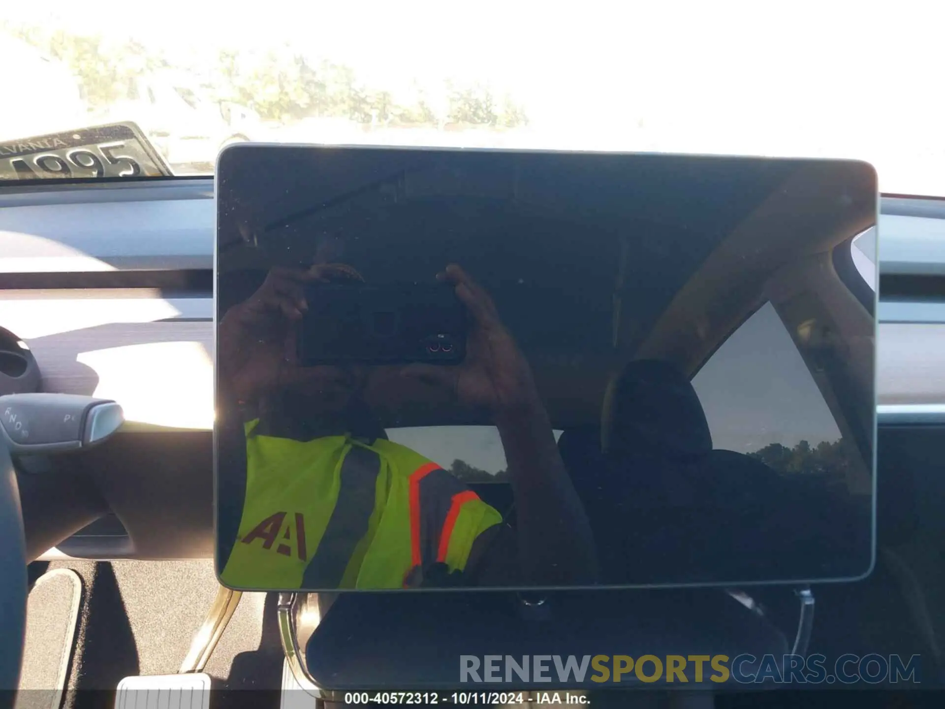 7 fotografías del automóvil dañado 7SAYGDED3RF092501 TESLA MODEL Y 2024