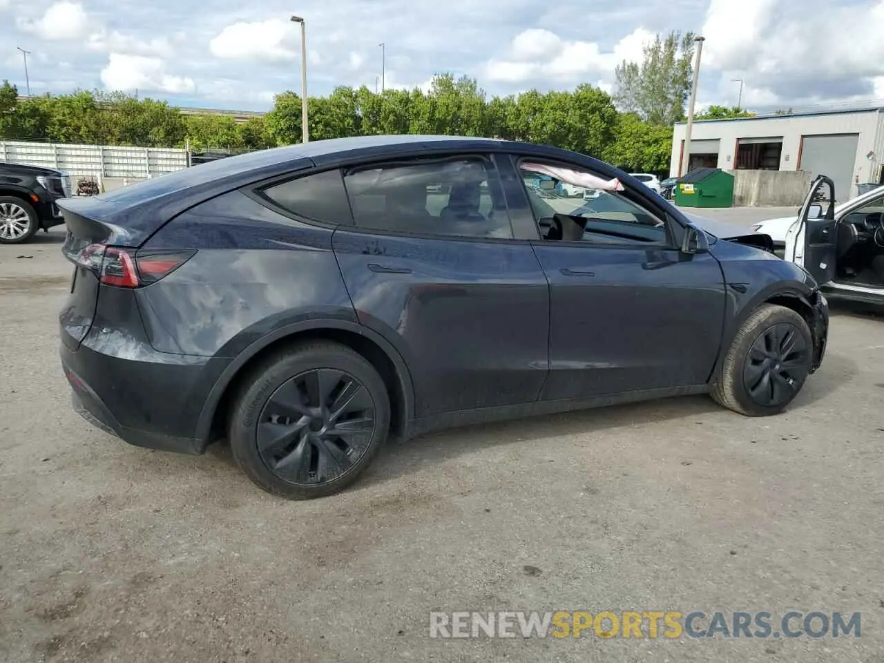 3 fotografías del automóvil dañado 7SAYGDED3RF113041 TESLA MODEL Y 2024