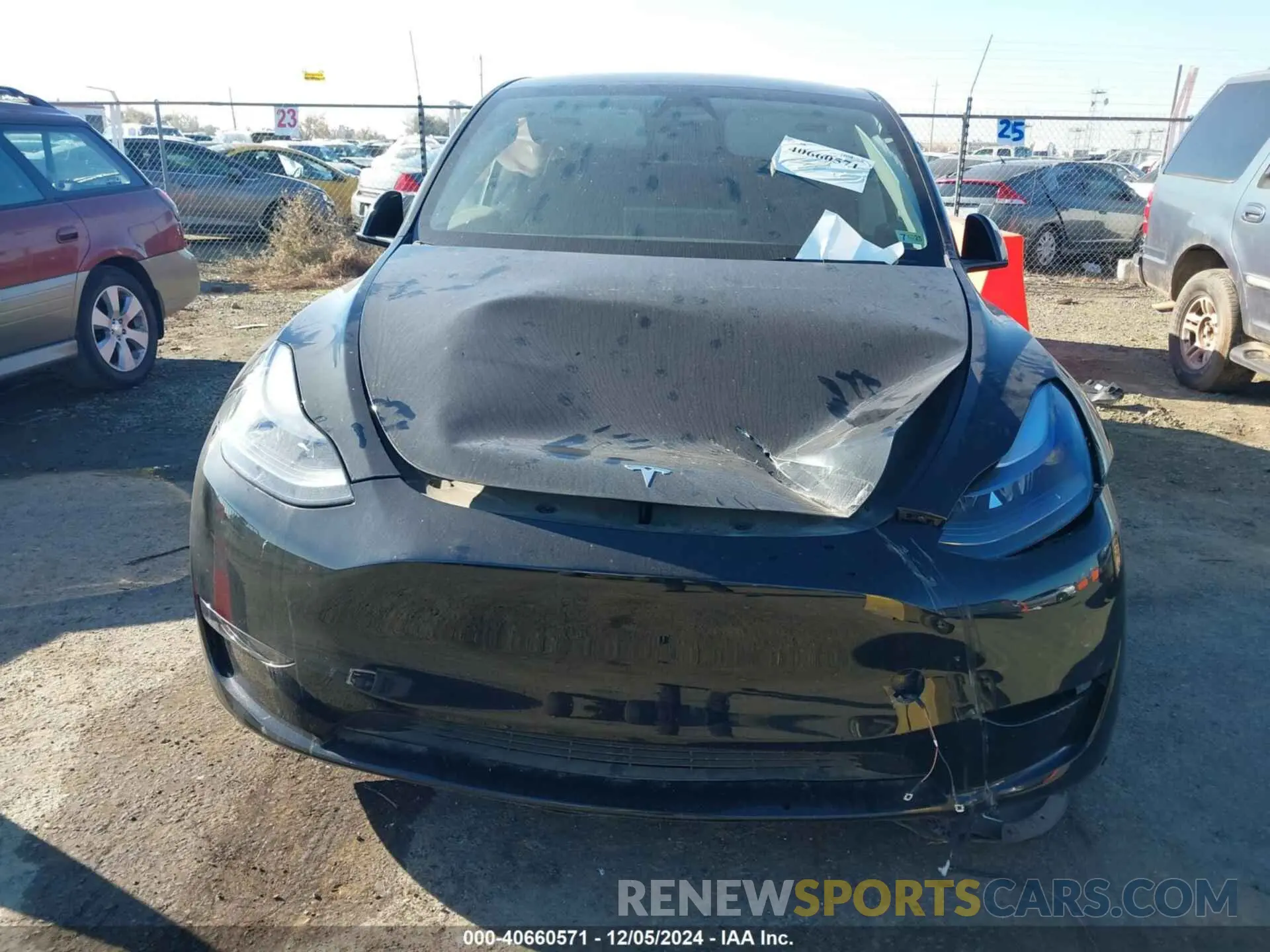 6 fotografías del automóvil dañado 7SAYGDED3RF128476 TESLA MODEL Y 2024
