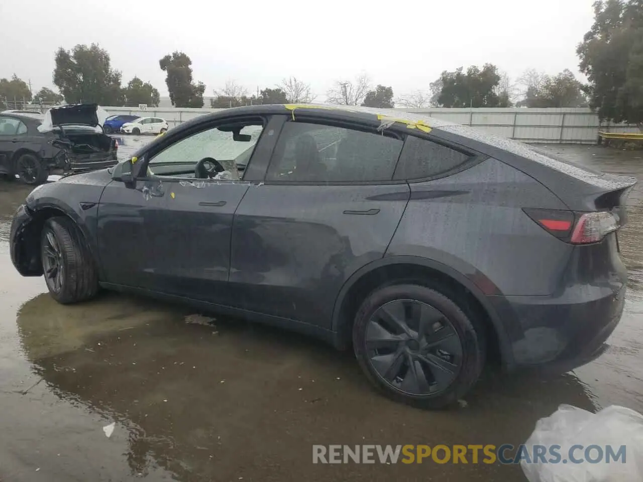 2 fotografías del automóvil dañado 7SAYGDED3RF162885 TESLA MODEL Y 2024