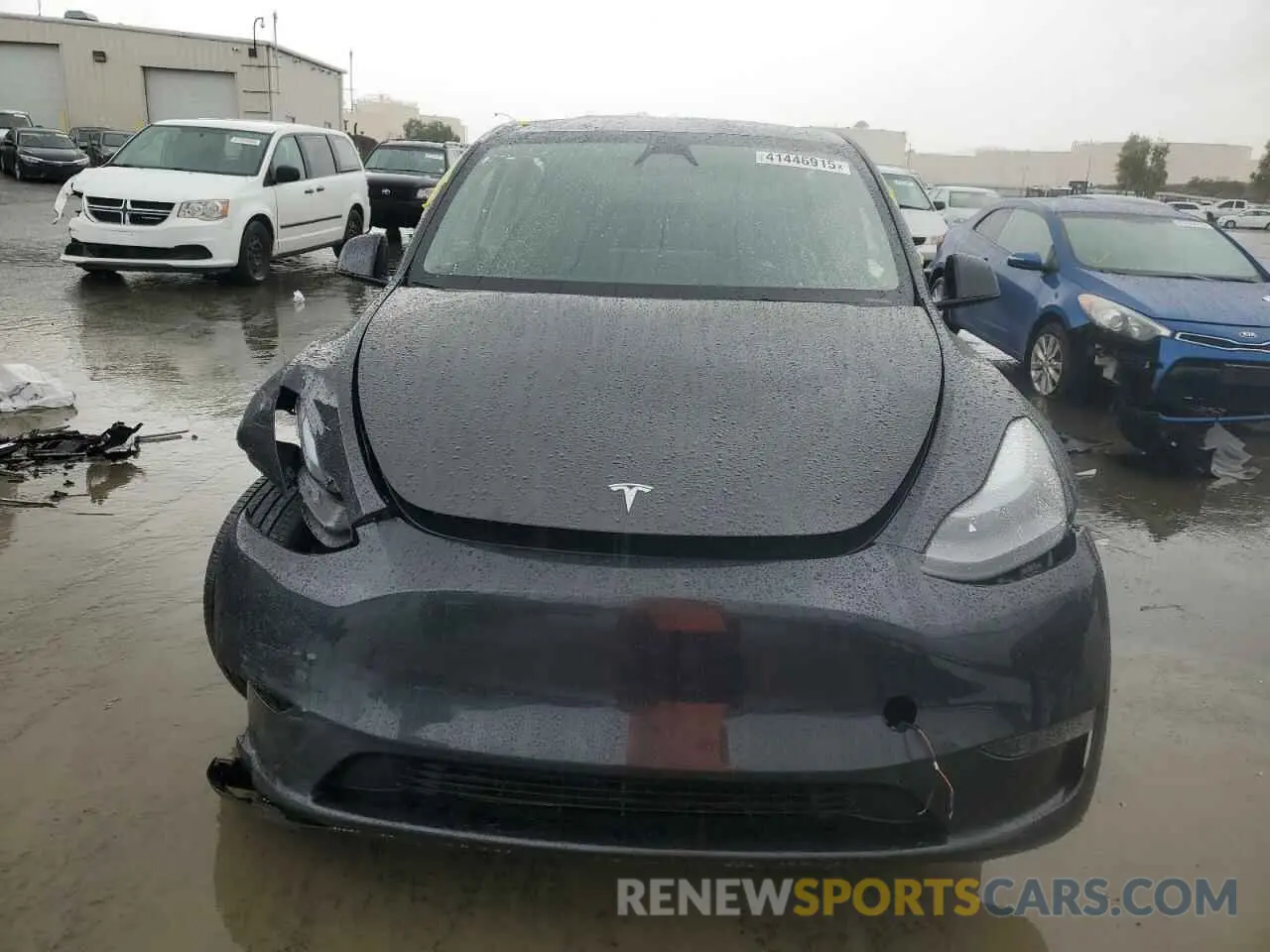 5 fotografías del automóvil dañado 7SAYGDED3RF162885 TESLA MODEL Y 2024
