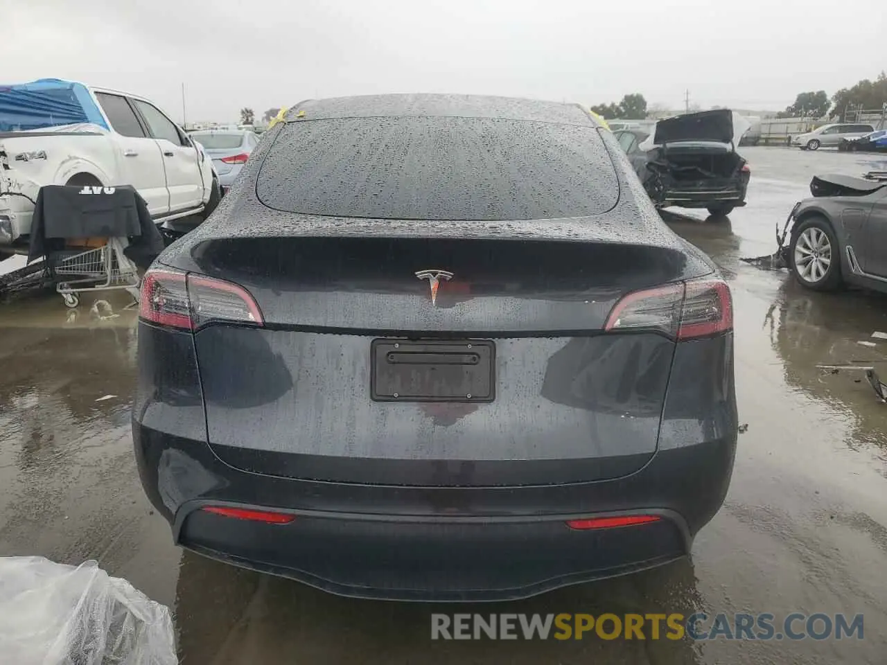 6 fotografías del automóvil dañado 7SAYGDED3RF162885 TESLA MODEL Y 2024