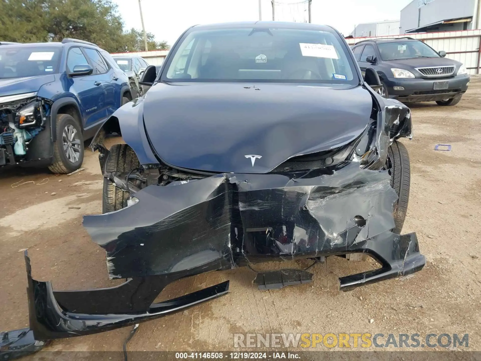 12 fotografías del automóvil dañado 7SAYGDED4RF042898 TESLA MODEL Y 2024