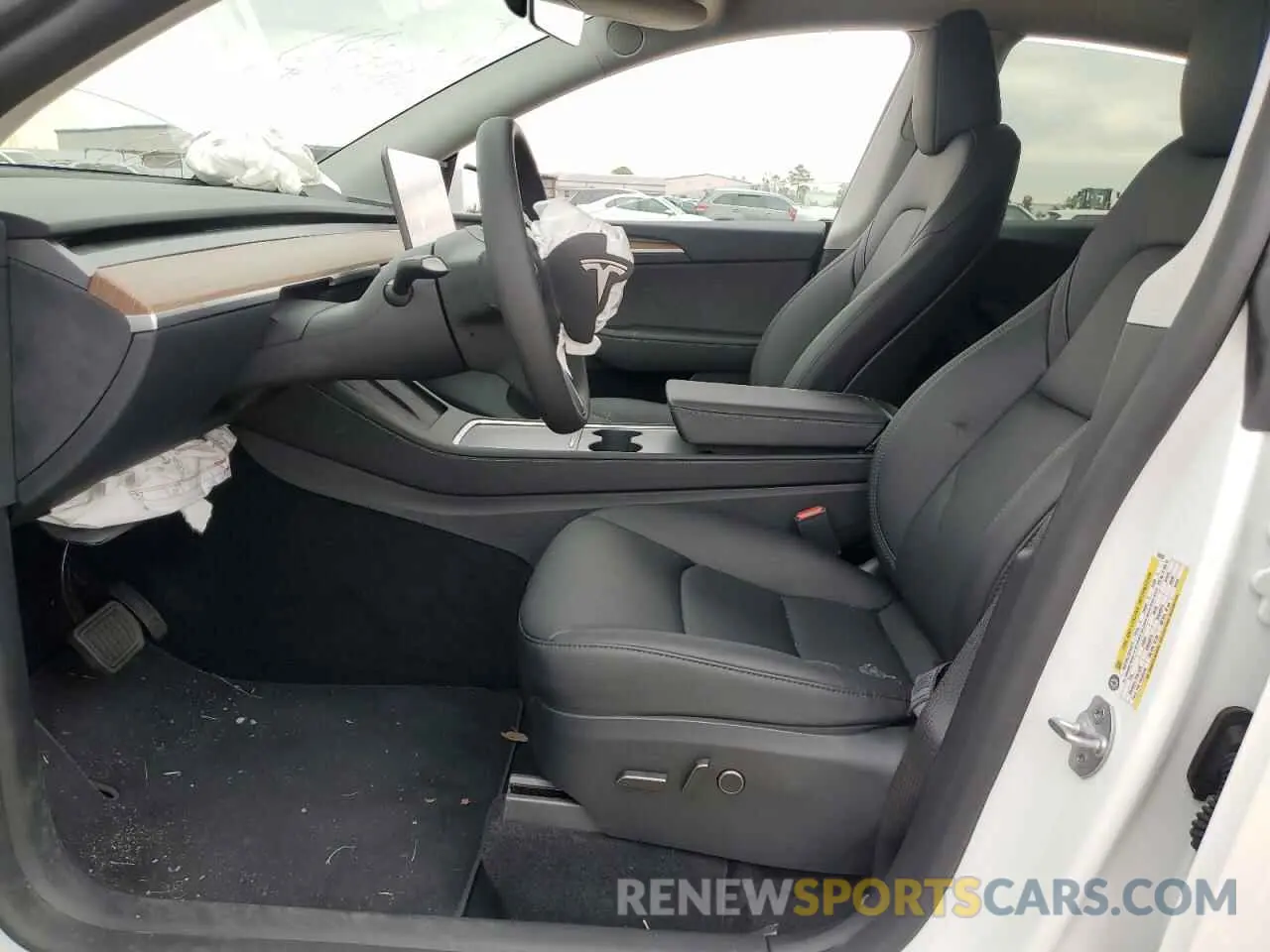 7 fotografías del automóvil dañado 7SAYGDED4RF055537 TESLA MODEL Y 2024
