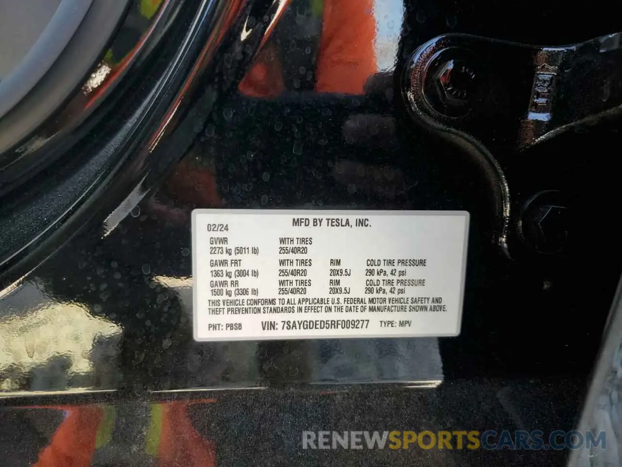 12 fotografías del automóvil dañado 7SAYGDED5RF009277 TESLA MODEL Y 2024