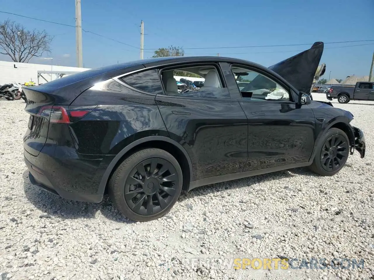 3 fotografías del automóvil dañado 7SAYGDED5RF009277 TESLA MODEL Y 2024
