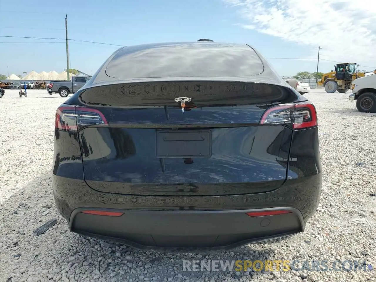 6 fotografías del automóvil dañado 7SAYGDED5RF009277 TESLA MODEL Y 2024