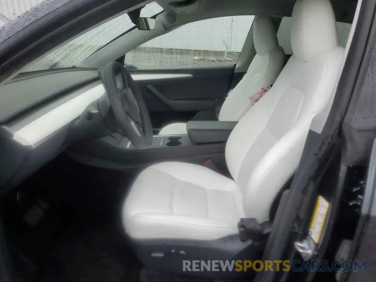 7 fotografías del automóvil dañado 7SAYGDED5RF054851 TESLA MODEL Y 2024