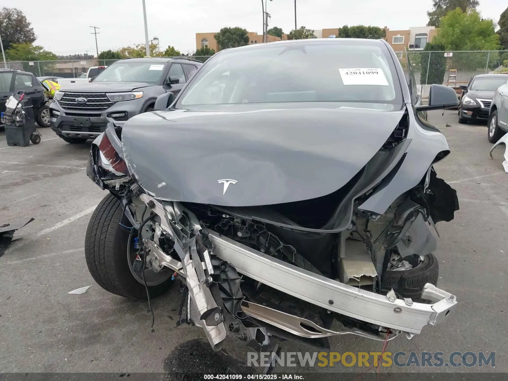 11 fotografías del automóvil dañado 7SAYGDED5RF056311 TESLA MODEL Y 2024