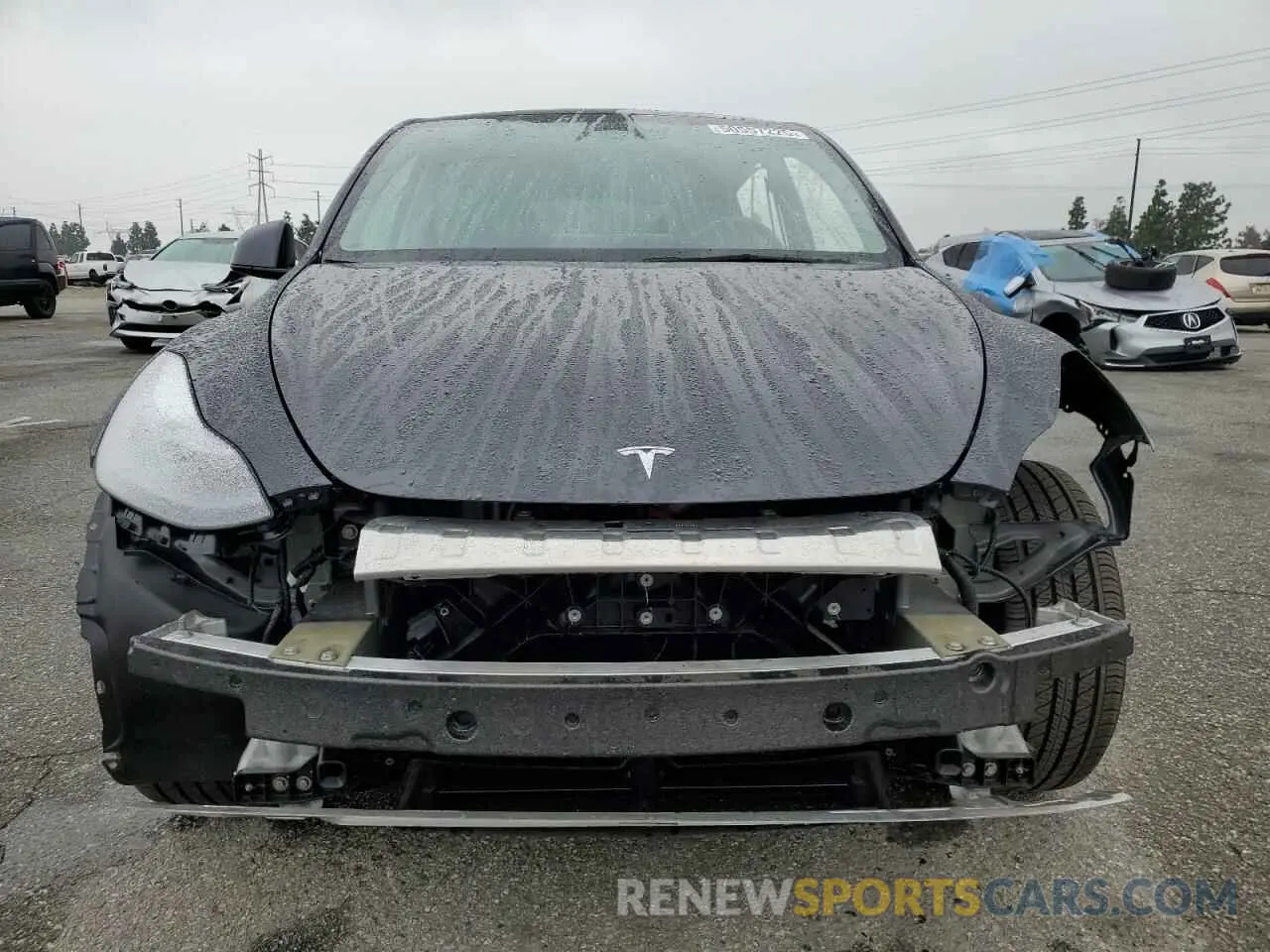 5 fotografías del automóvil dañado 7SAYGDED5RF093410 TESLA MODEL Y 2024