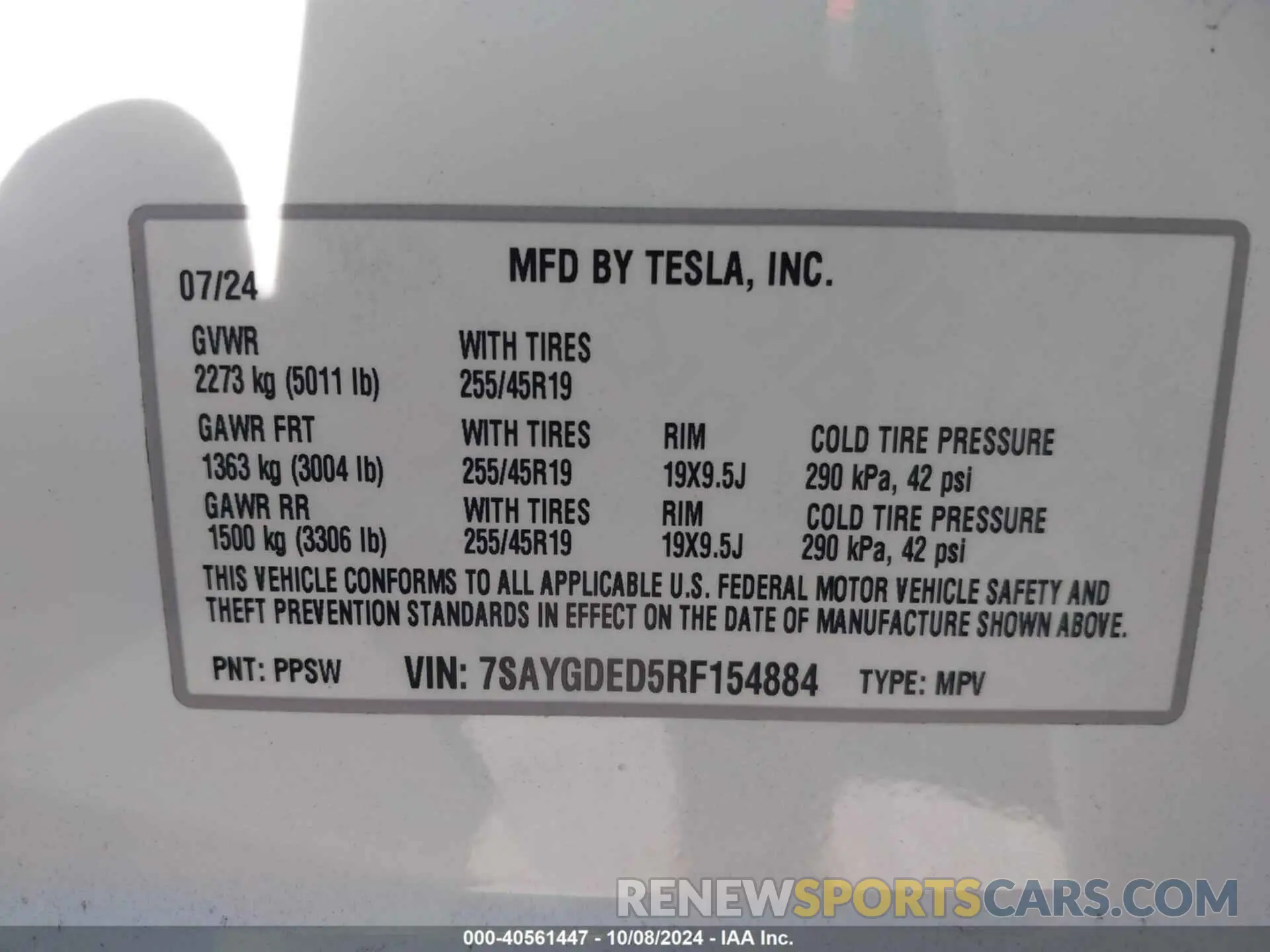 9 fotografías del automóvil dañado 7SAYGDED5RF154884 TESLA MODEL Y 2024