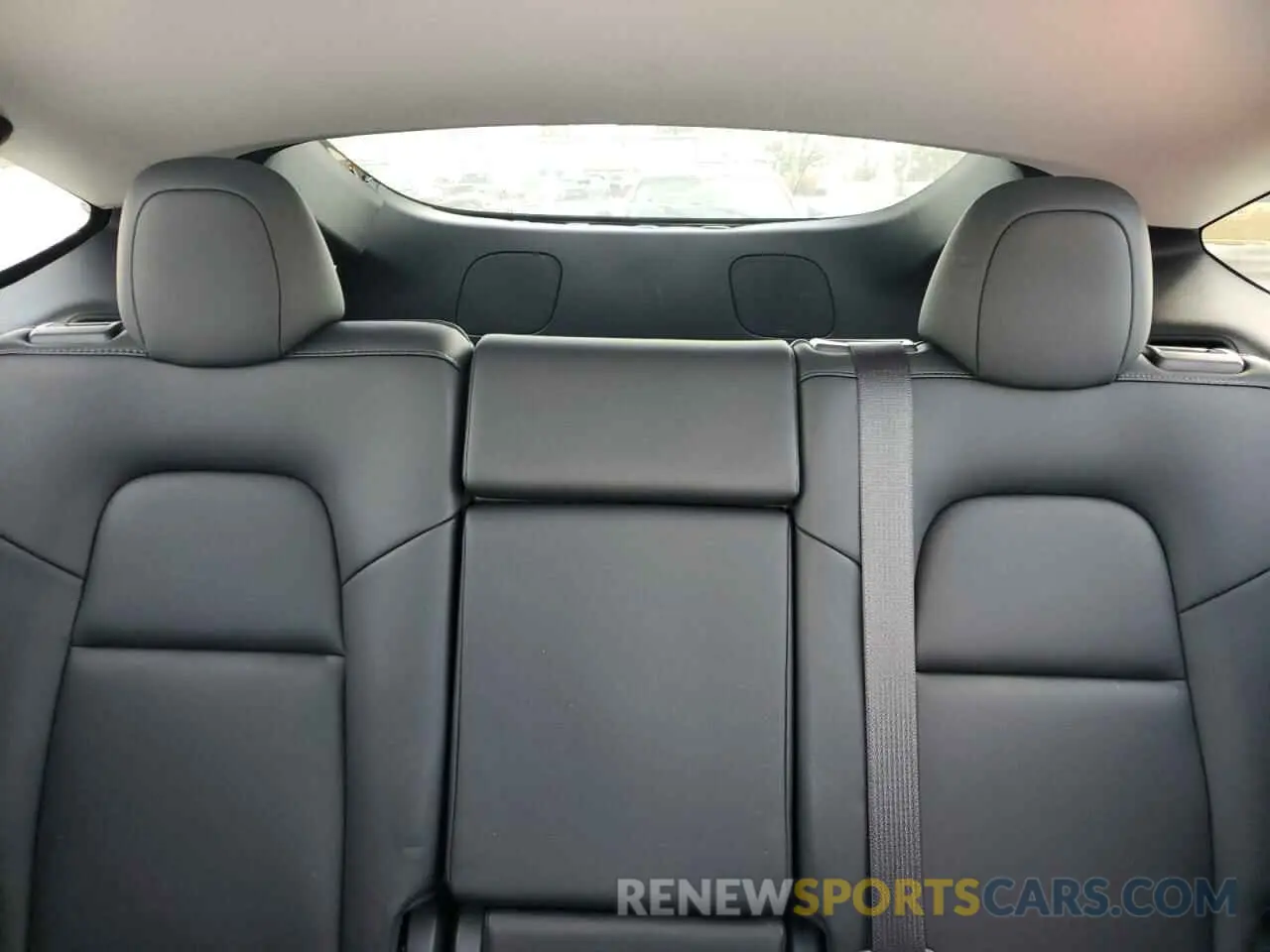 10 fotografías del automóvil dañado 7SAYGDED5RF158952 TESLA MODEL Y 2024