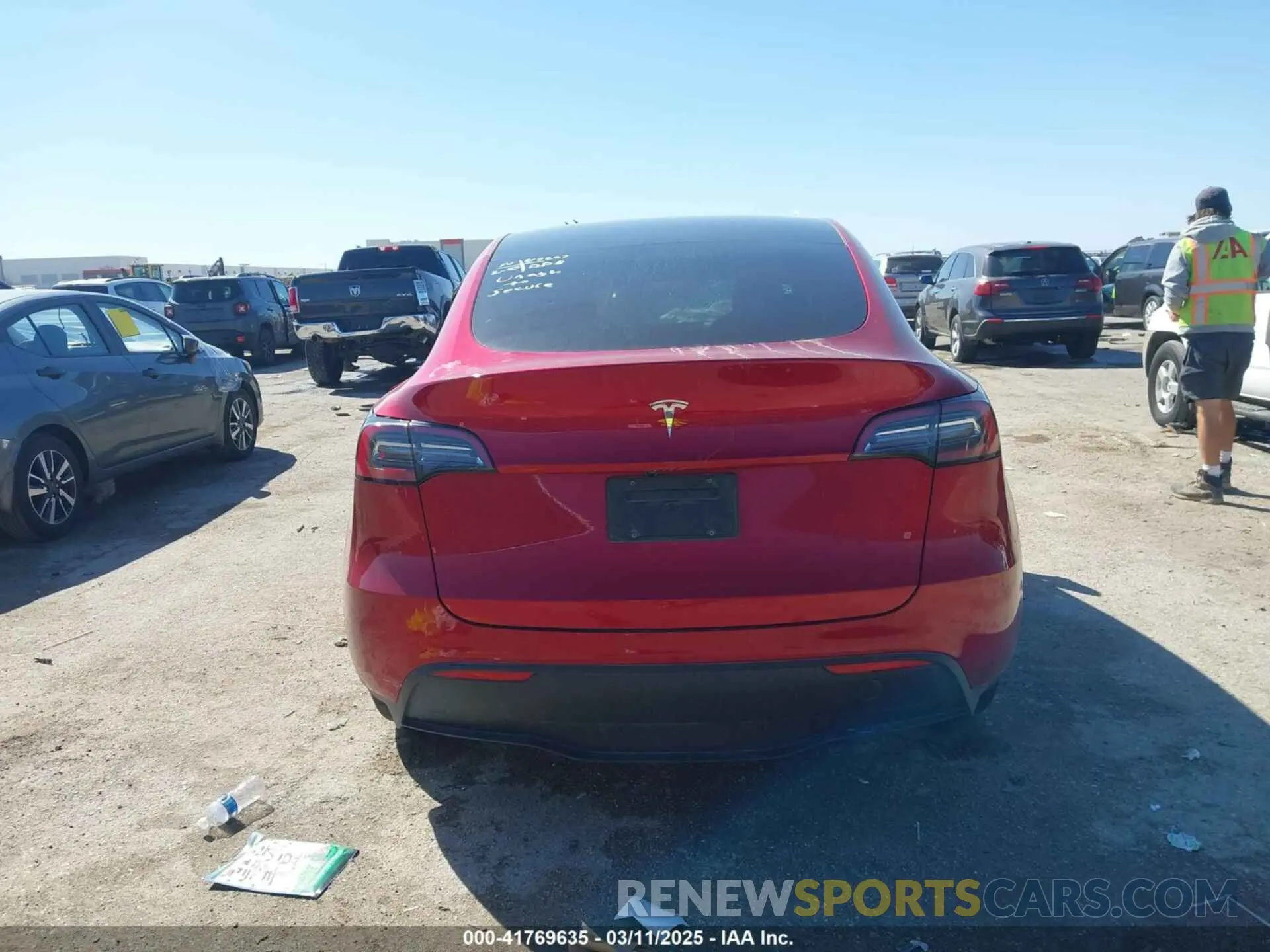 15 fotografías del automóvil dañado 7SAYGDED6RA300819 TESLA MODEL Y 2024